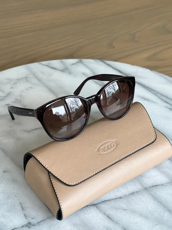 Tod’s Sunglasses - Picture 2 of 4